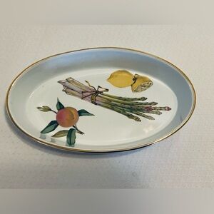 Royal Worcester Evesham Oval Baking Dish. 1960’s.